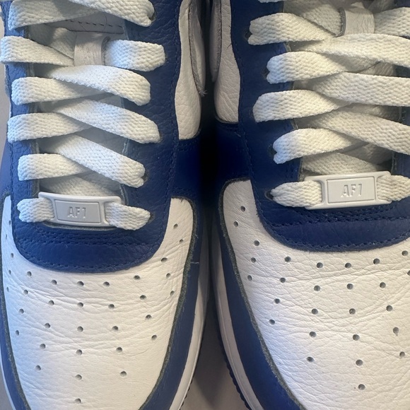 Nike Air Force One - Picture 5 of 7